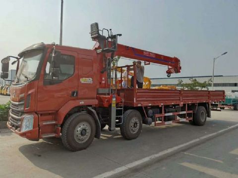 點(diǎn)擊查看詳細(xì)信息<br>標(biāo)題：柳汽前四后四隨車吊 閱讀次數(shù)：1976